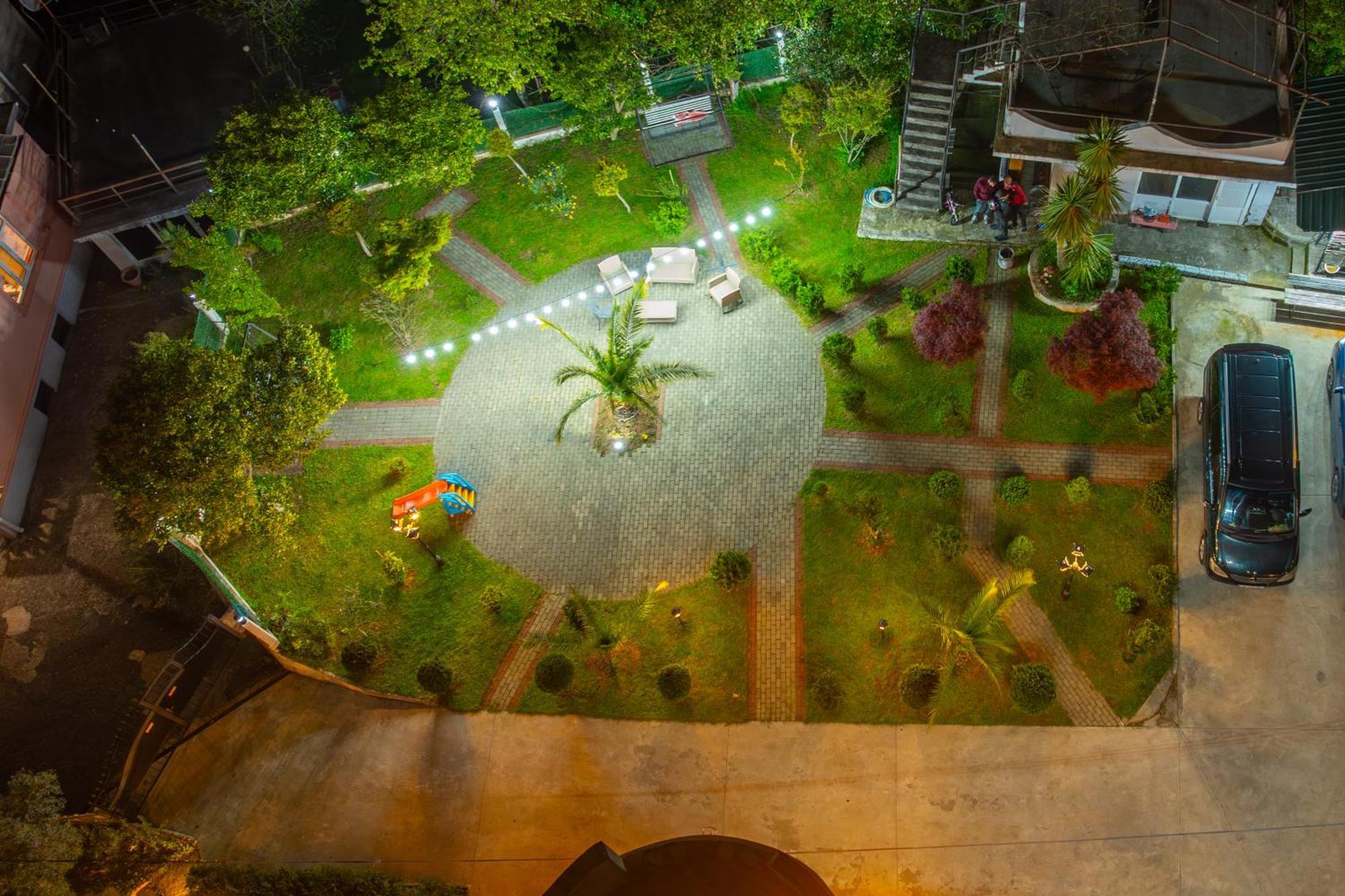 Green Yard Hotel Batumi Exteriér fotografie